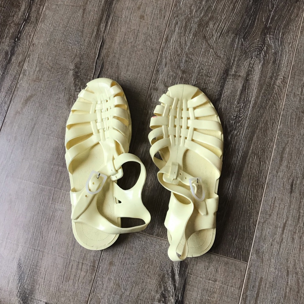 Light yellow Original Sun Jellies ☀️